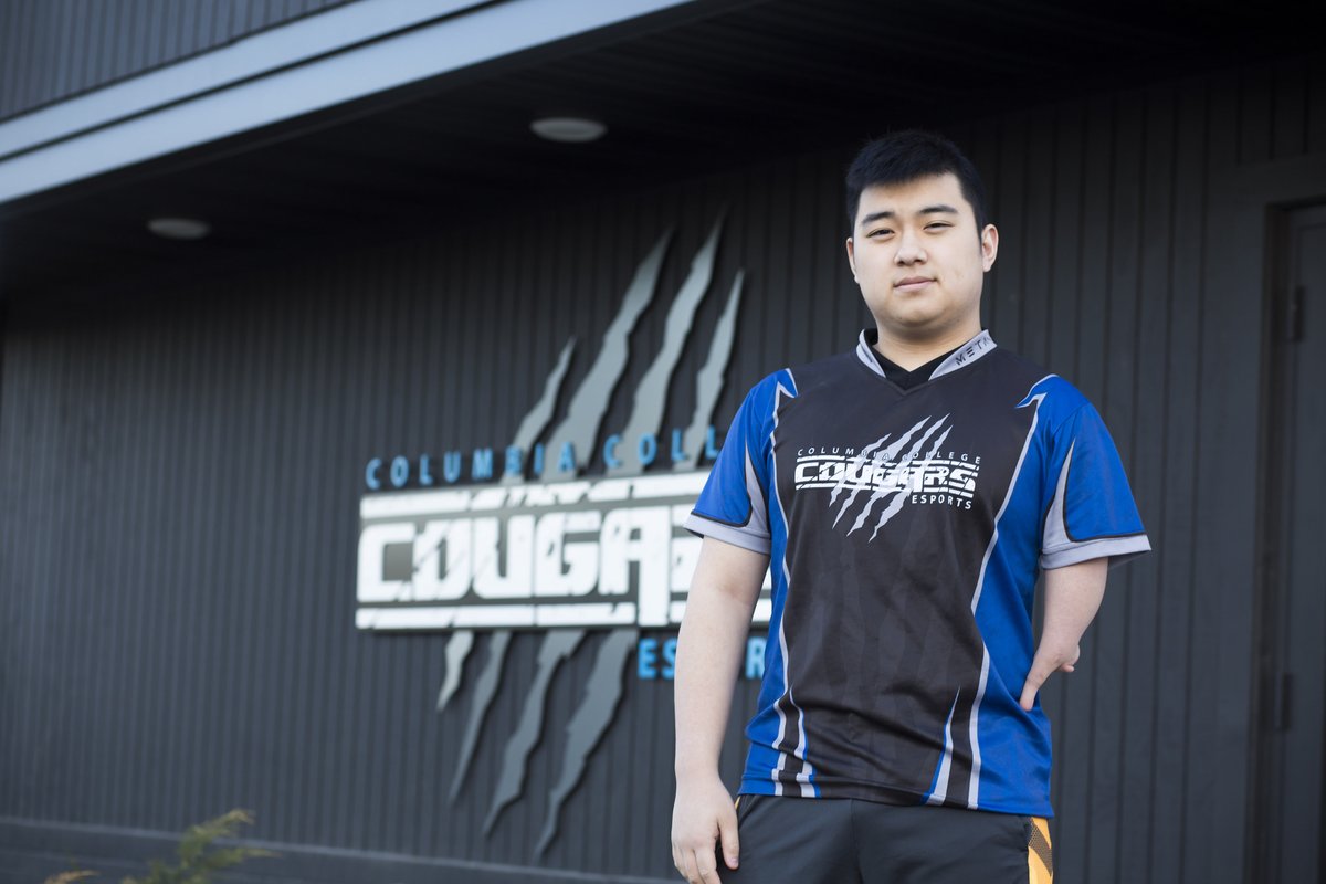 MistyStumpey - Tuyển thủ Liên Minh Huyền Thoại dù bị khuyết tật nhưng vẫn vươn lên thi đấu hết mình