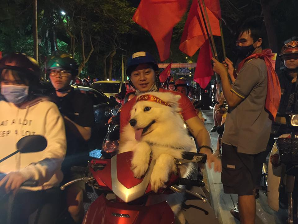 Hình ảnh 14 con Boss sẵn sàng đi bão cỗ vũ cho U23 Việt Nam