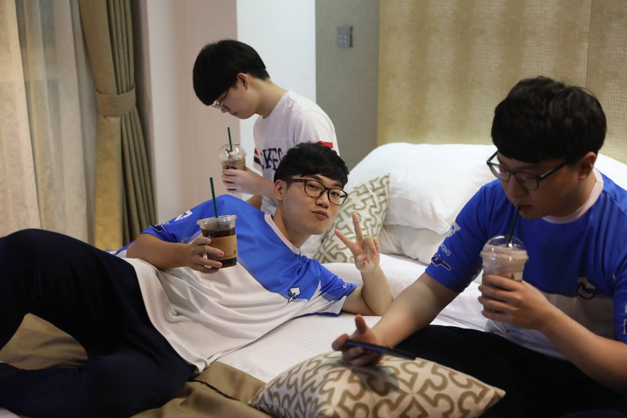 LMHT: MVP được thưởng nóng khi chiến thắng đội tuyển vĩ đại nhất thế giới SKT T1