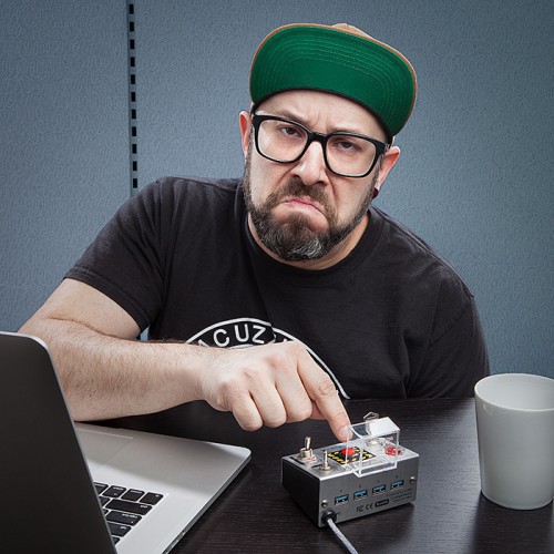 8 thứ đồ trang trí "cứu rỗi" bạn khỏi ngày làm việc vừa dài vừa chán