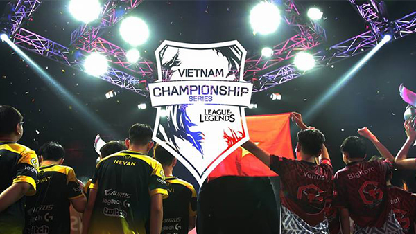 LMHT: VCS Mùa Xuân tăng 100 triệu đồng tiền thưởng cho đội vô địch