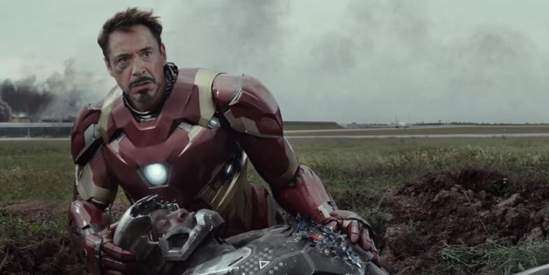 Những điều bạn chưa biết về 12 bản hợp đồng bí mật của các siêu anh hùng của Marvel