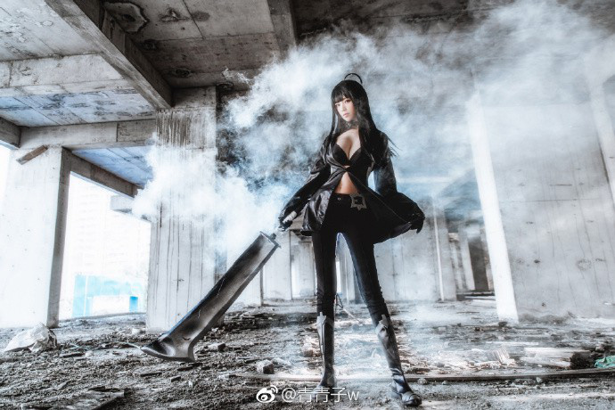 Cosplay MapleStory 2 siêu gợi cảm chứ không còn chibi đáng yêu như trong game nữa