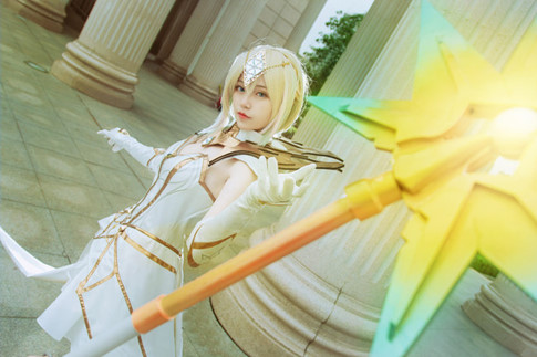 Chiêm ngưỡng vẽ đẹp trong veo của Lux thập đại nguyên tố ngay ngoài đời