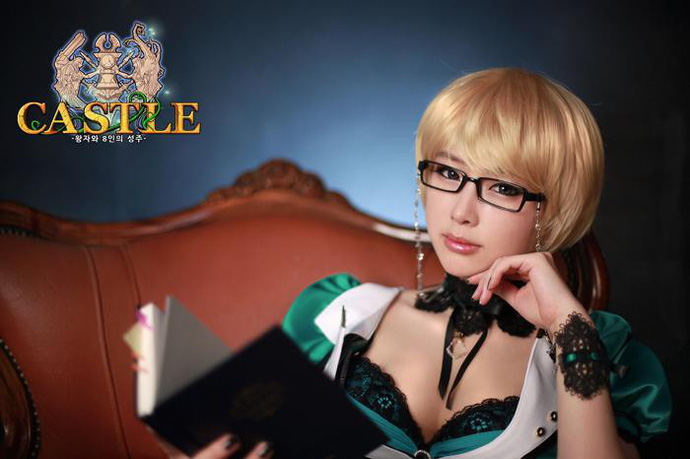 Sốt hừng hực với những mẫu Cosplay Castle của 2 Tasha và Doremi