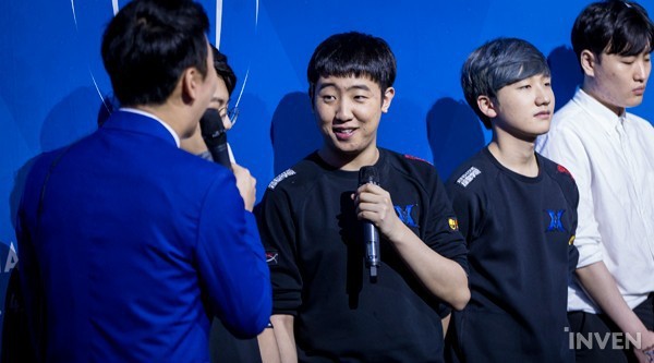 LMHT: Khan mạnh miệng đe dọa tất cả những người đi đường trên Thế giới