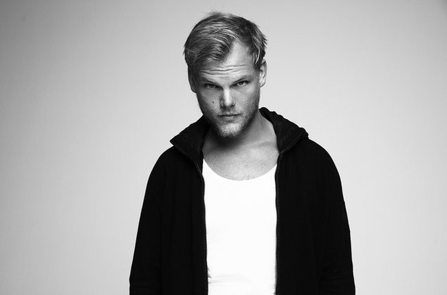 Đau buồn khi mà Avicii qua đời ở tuổi 28 - Còn đâu bài hát Wake Me UP