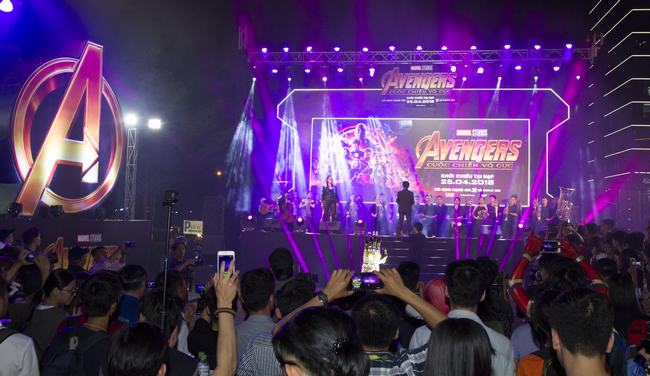 Bùng nổ Đại chiến Vô cực cùng Khương Ngọc, Trung Quân và dàn sao Việt