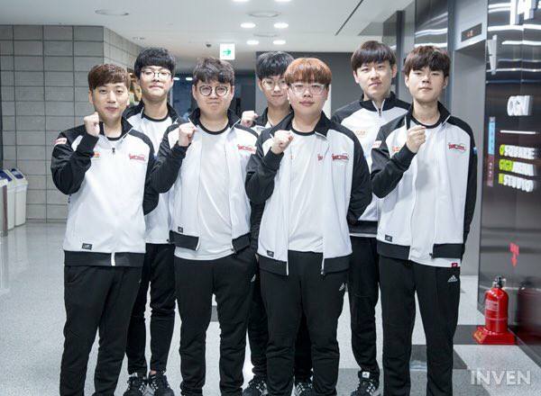 LMHT: KT Rolster tiếp nối KSV chiêu mộ thêm tuyển thủ cho mùa giải mới