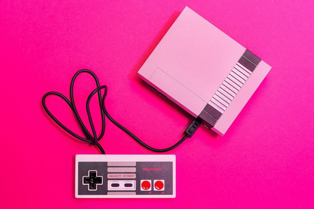 Nintendo sẽ mở bán lại máy chơi game NES Classic khiến người hâm mộ mừng rơi nước mắt