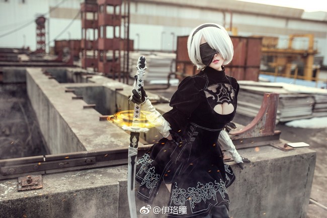 Lại thêm một cosplay 2B trong Nier: Automata cực đẹp chảy cả máu mũi