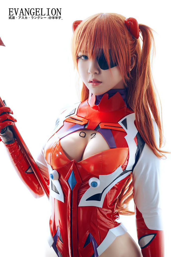 Ngắm nhìn bộ cosplay Asuka trong Evangelion đang khiến người hâm mộ nao nức