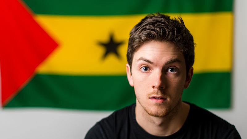 Thanh niên bán dữ liệu của Facebook của mình và cái kết đắng không ngờ