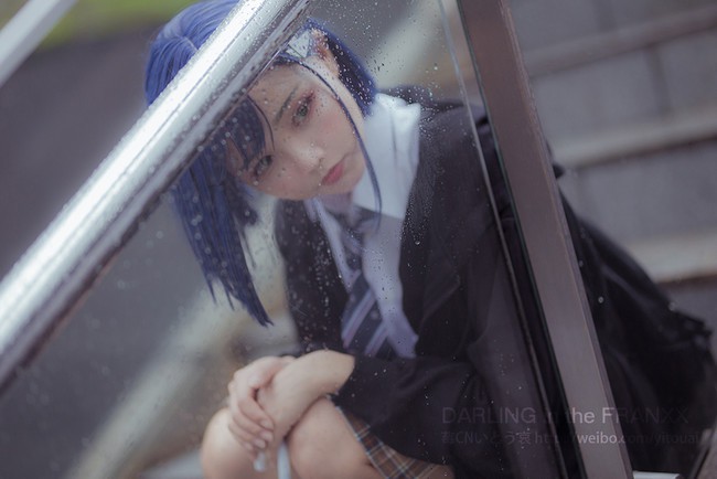 Đắm chìm với cosplay nữ nhân vật Ichigo trong DARLING in the FRANXX