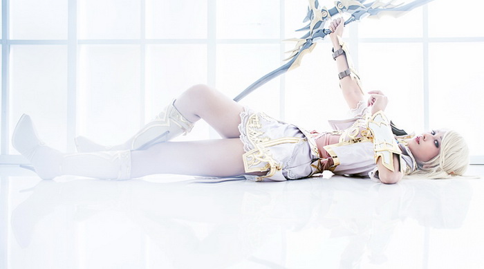Lineage 2 Revolution: Ngắm nhìn bộ cosplay Tiên Nữ trong trắng thuần khiết hút hồn game thủ