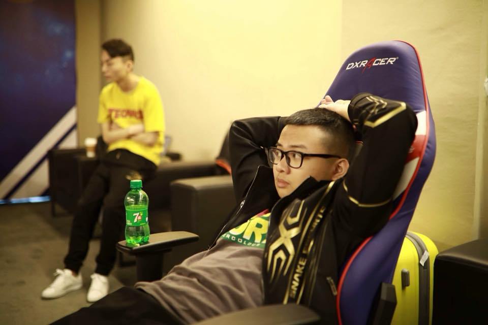 LMHT: SofM tỏa sáng tại LPL sau khi farm cháy máy với 760 chỉ số lính