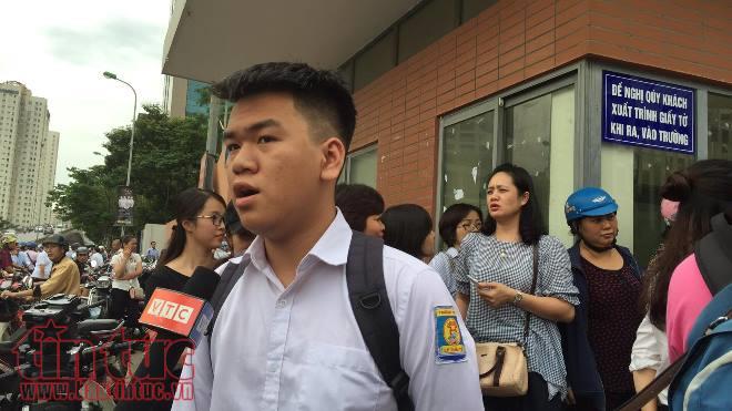 “Đề thi Toán năm nay khó, em nhắm chừng chỉ được có 8 điểm thôi”