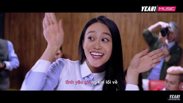 Đụng vào ổ kiến lửa Pewnoy, cô vũ công bị Fan của Pewpew khui quá khứ không chừa ngóc ngách nào