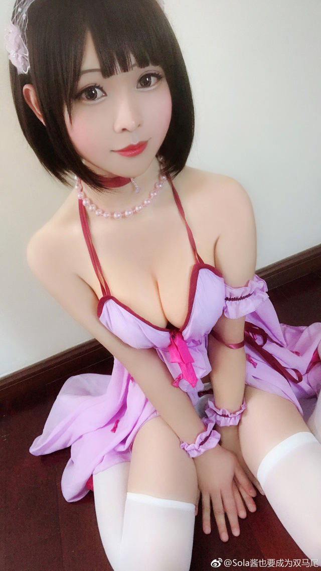 Chảy máu mũi với cosplay Megumi Kato cực xinh đẹp và gợi cảm mà bạn không thể không ngắm nhìn