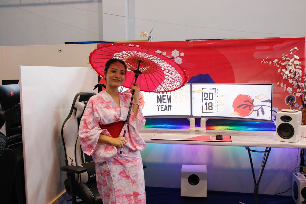 Tổng hợp những bóng hồng trong Intel Extreme PC Master mùa 5