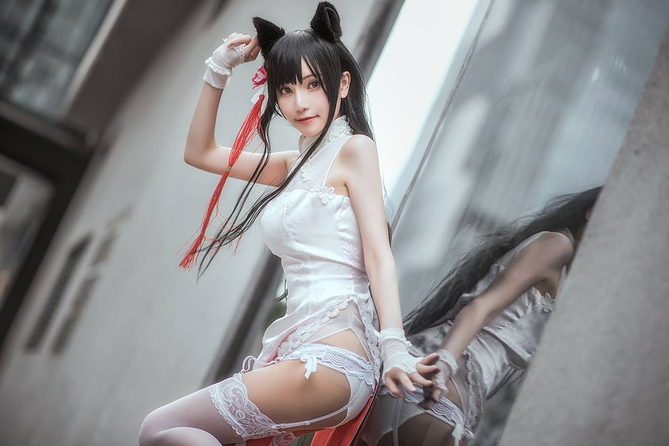 Giải nhiệt hè cùng bộ ảnh Cosplay Azur Lane Blue mỏng manh trước giớ
