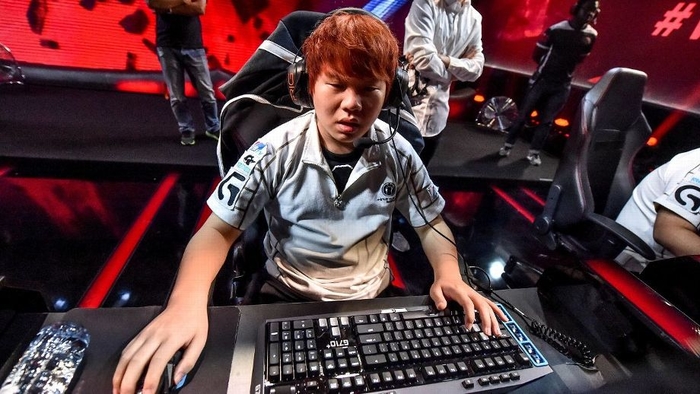 LMHT - Năm 2018, SKT rớt top thua cả Snake Esport của SOFM trong bảng xếp hạng 10 đội mạnh nhất thế giới