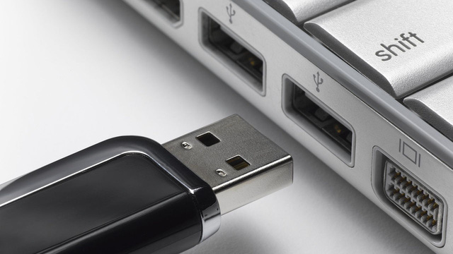 Tại sao lại phải Safely Remove trước khi tháo USB ra khỏi máy tính