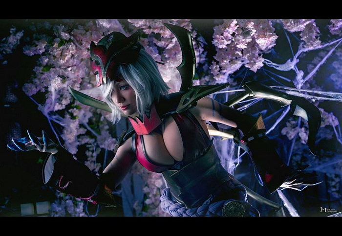 Chết người với vẻ đẹp căng tràn nhựa sống từ Cosplay Elise Huyết Nguyệt ma mị