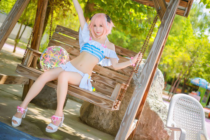 Ngắm nhìn Mash Kyrielight trong Fate/Grand Order trong trang phục bãi biển cực xinh đẹp