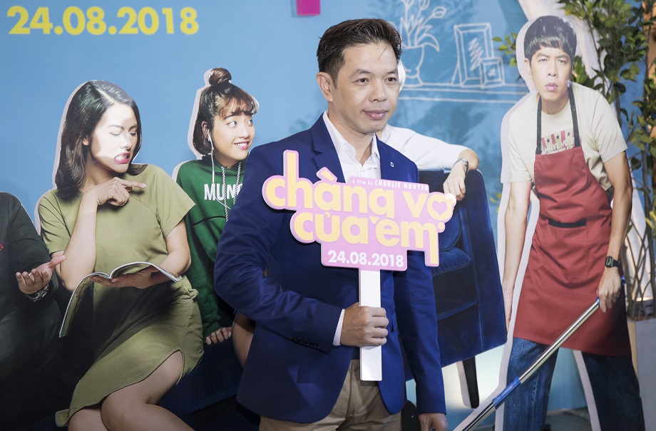 Hết cuồng nhạc Rock, Thái Hòa trở thành "chàng vợ" của Phương Anh Đào