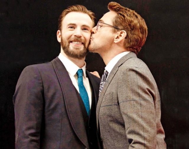 Iron Man mua hẳn chiếc xe được thiết kế theo phong cách Captain America, thể hiện tình cảm sâu sắc của mình đến người bạn diễn