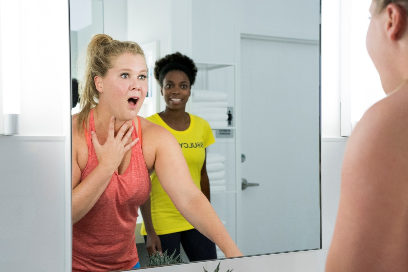 “CHỊ THẤY CHỊ ĐẸP” – ĐẸP HAY KHÔNG KHÔNG QUAN TRỌNG, QUAN TRỌNG LÀ THẦN THÁI!