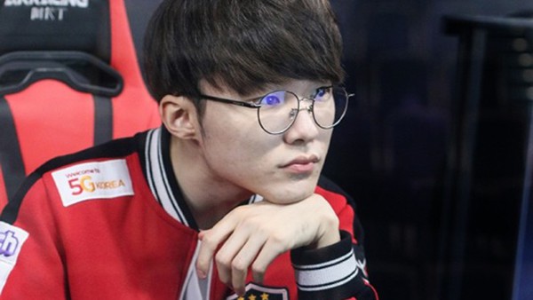 LMHT: Crown vẫn không hỏi ghen tị với sự nổi tiếng của Faker dù đã đánh bại anh tại CKTG 2017