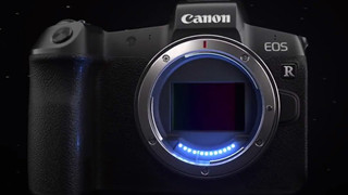 Canon ra mắt máy ảnh EOS R - chiếc máy ảnh không gương lật fullframe đầu tiên của hãng