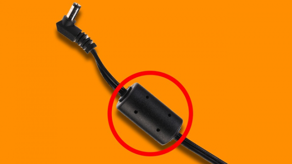 Dùng lap top  nhưng bạn có biết công dụng của cục đen gắn trên đầu sạc laptop này là gì không?