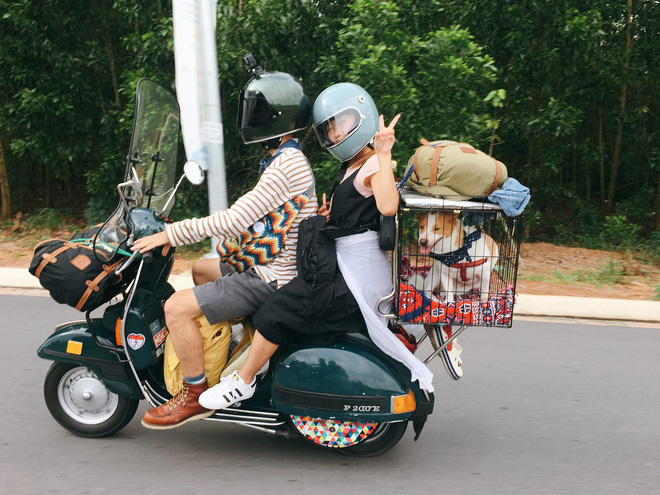 Chàng trai Sài Gòn chế lồng trên xe Vespa cho thú cưng đi "phượt" đã đời