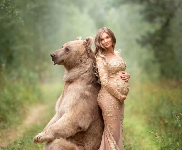 Bị 'chỉ trích' 'ăn bám' ba mẹ nuôi, chú gấu quyết tâm đi làm người mẫu kiếm tiền 'khẳng định bản thân