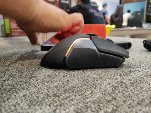 Tren tay nhanh Steelseries Rival 650 Wireless: Phien ban nang cap khong day cua Rival 600 16 Trên tay nhanh Steelseries Rival 650 Wireless: Phiên bản nâng cấp không dây của Rival 600 16