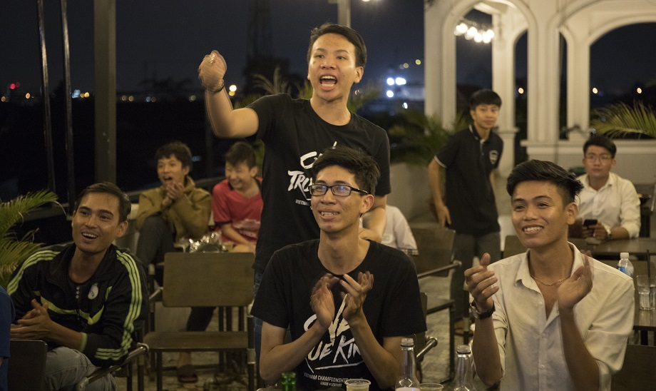 Viewing Party LMHT, cổ vũ Phong Vũ Buffalo trước tuyển Flash Wolves cực mạnh