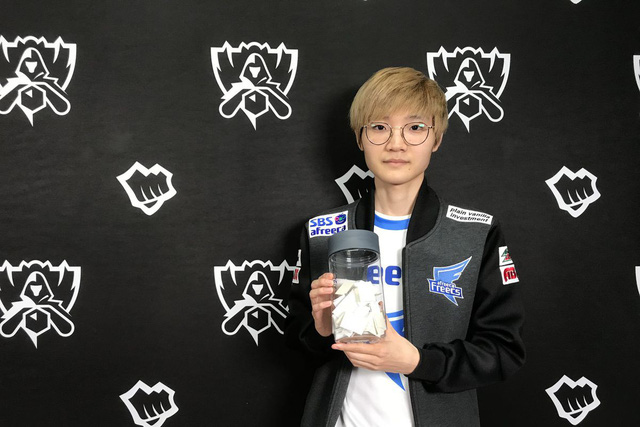 LMHT: Người Đi Rừng của AFs hết lời ca ngợi Khan và tiếc vì KingZone không thể đến CKTG 2018