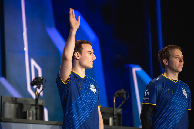 Đại địa chấn tại CKTG: KT Rolster và Royal Never Give Up cùng dắt nhau rời giải, G2 làm nên kỳ tích