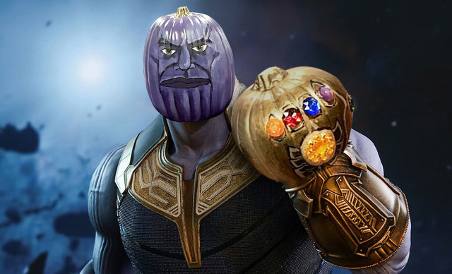 Sẽ như thế nào khi dân sư mạng vẽ mặt của Thanos...lên quả bí ngô nhân dịp Halloween