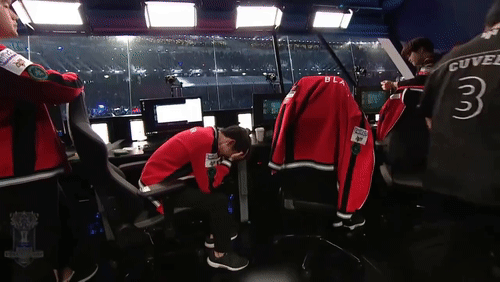 LMHT: Cộng đồng game thủ nói về CKTG 2018 sau khi AFs để thua trước C9 0-3 5