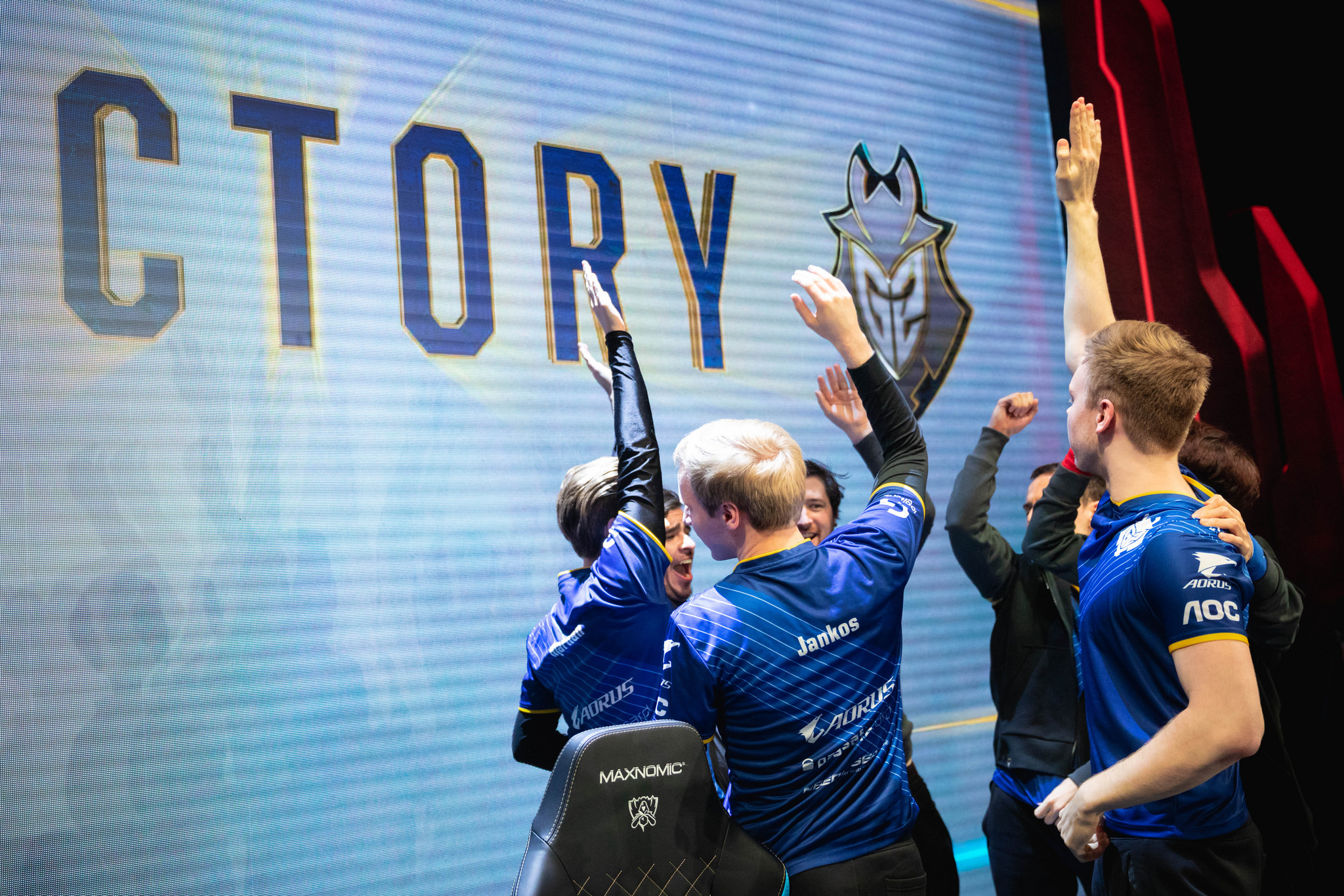 LMHT: Quá sốc khi RNG thua cuộc, cộng đồng Trung Quốc đặt nghi vấn RNG đã bán độ