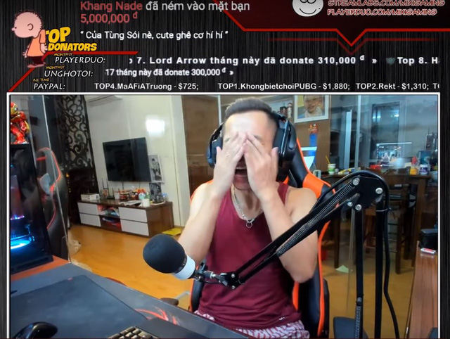 Phát lộc trong đêm, Độ Mixi và team Refund Gaming nhận được hơn 63 triệu donate từ đại gia Khang Nade