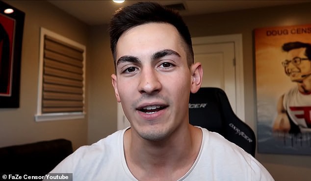 Bị nam game thủ Call of Duty tố đào mỏ, nữ MC xinh đẹp liền lên tiếng phản pháo khiến cộng đồng mạng rối não