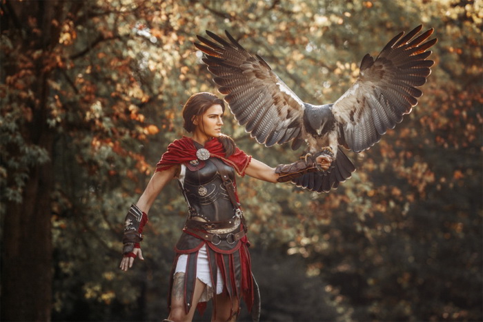 Bất ngờ với bộ cosplay Kassandra trong Assassin's Creed Odyssey tuyệt đẹp như trong game ra