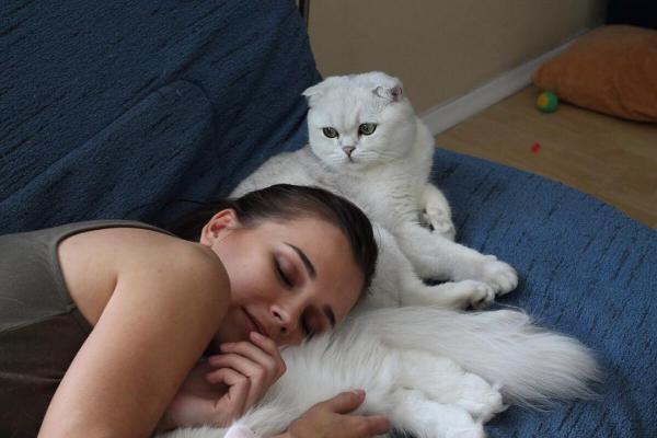 'Quàng thượng' trong mơ của mọi 'con sen': Đẹp xinh mà không chảnh choẹ tí nào