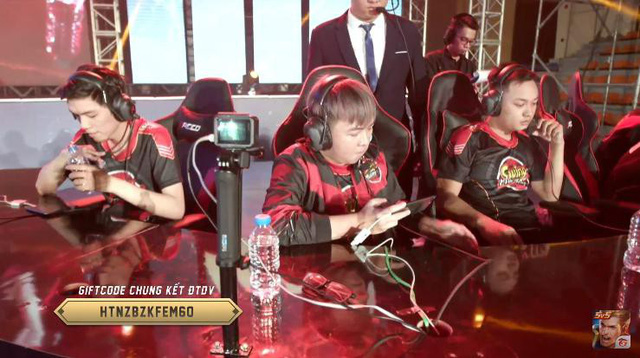 Hơn 200 nghìn người xem trực tiếp trận Chung kết giải Liên Quân Mobile quốc gia