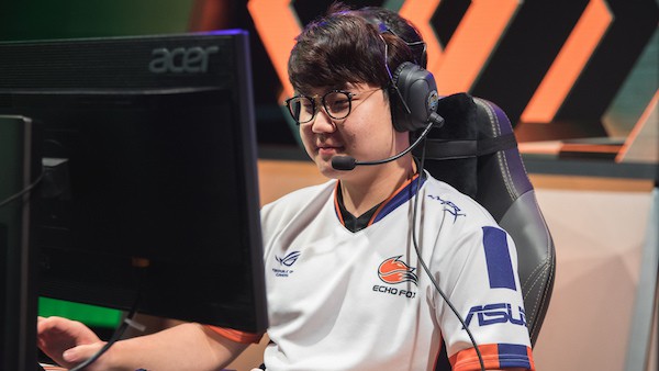 LMHT: Rộ tin đồn Huni sẽ chuyển sang Team WE, đội tuyển này đã chính thức lên tiếng